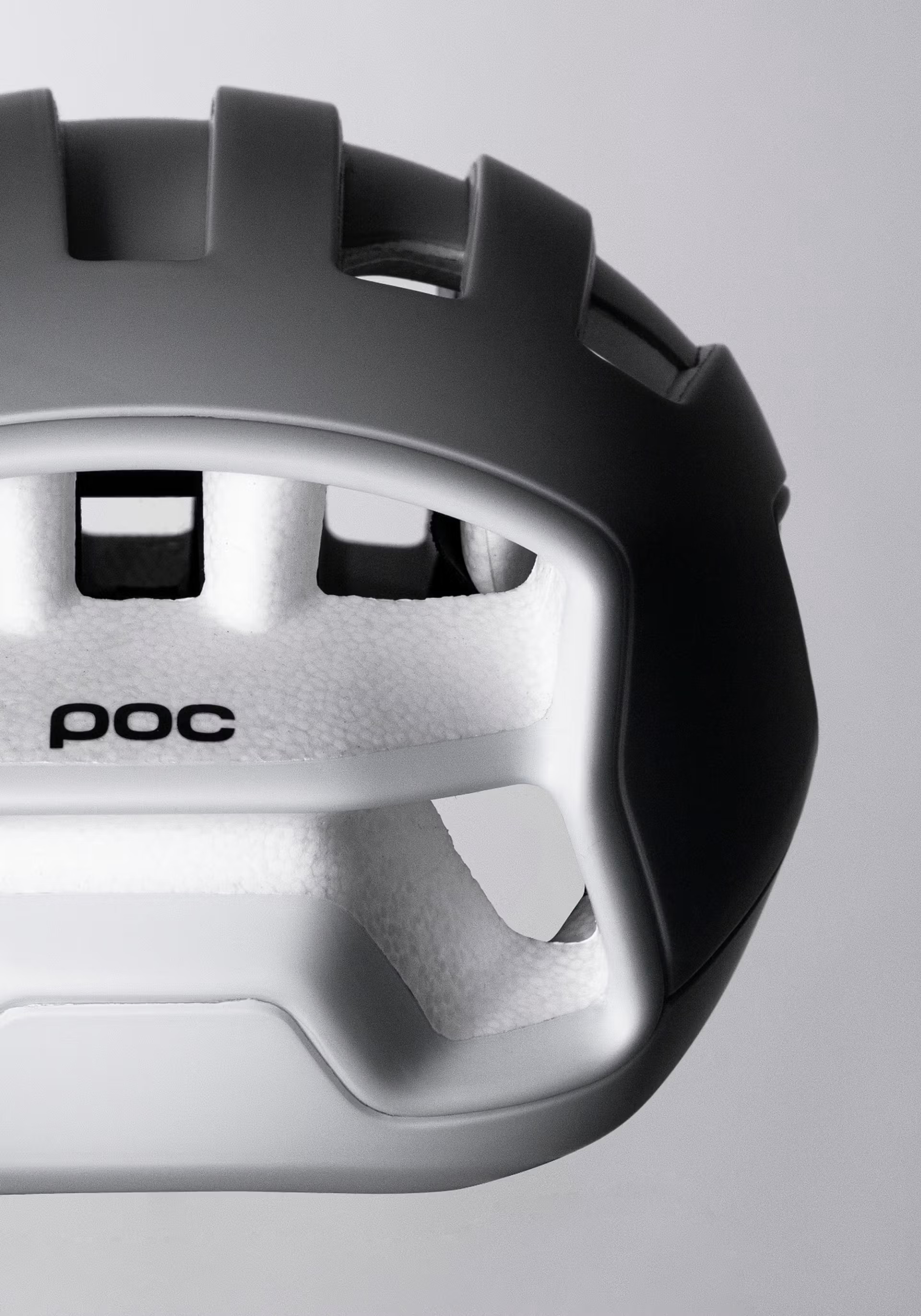 POC Cytal helma s dual-density EPS vložkou